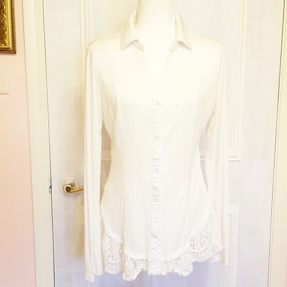 Monoreno white lace blouse